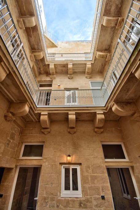 Vallettastay Old Lodge Apartment 4 Экстерьер фото